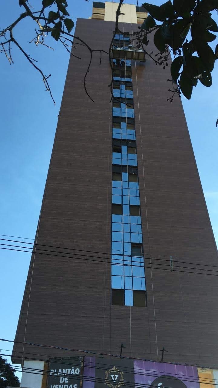ACM Amadeirado - Res. Grand Vision — Revestimento em ACM amadeirado
